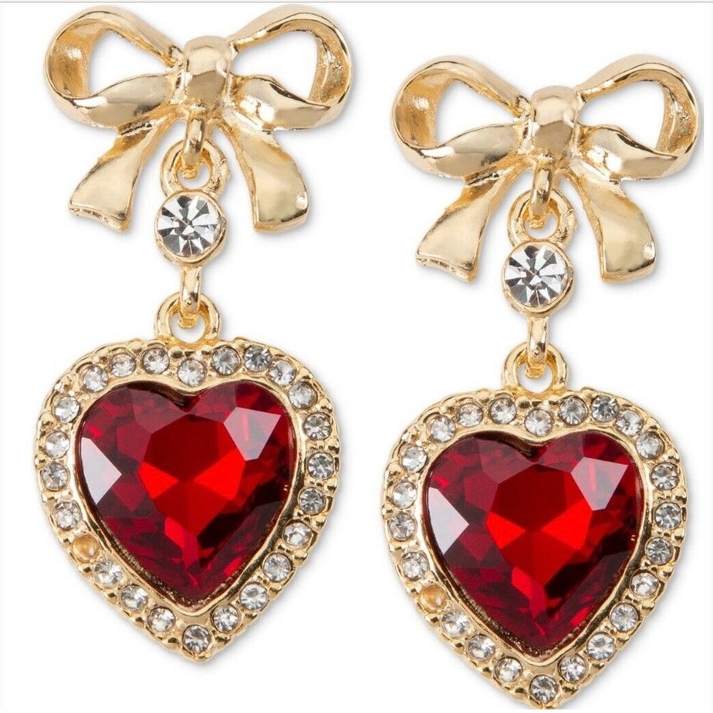 🚨Final Sale🚨!! NWT Holiday Lane Red Heart Crystal Earrings - Picture 1 of 2